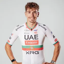 伊沃 · 伊曼纽尔 · 奥利维拉 · 阿尔维斯