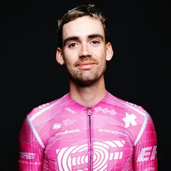 阿拉斯泰尔·麦凯勒